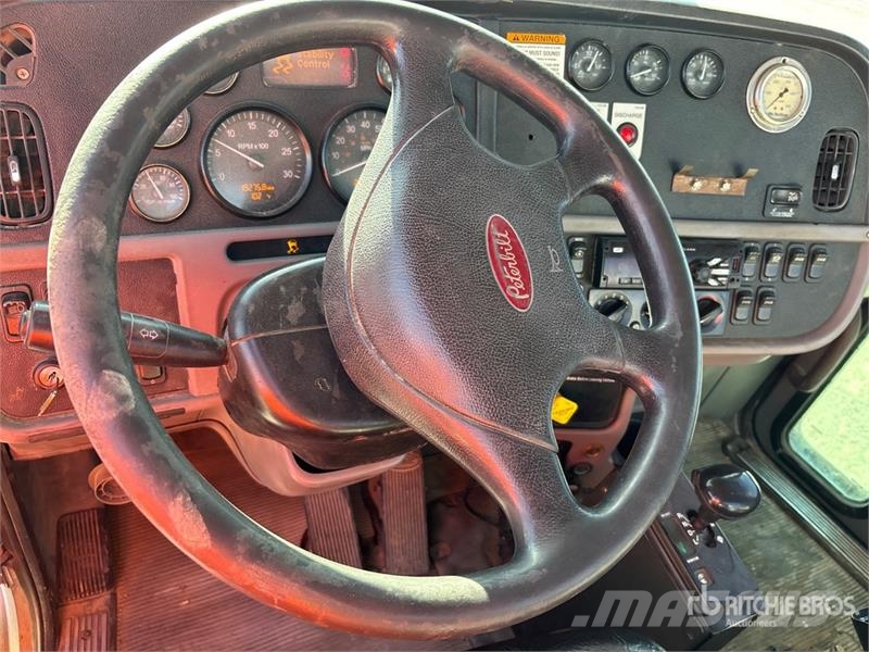Peterbilt 365 8x4 Mixer Truck Camiones hormigonera