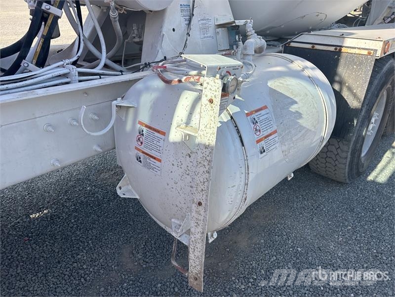 Peterbilt 365 8x4 Mixer Truck Betonmischer