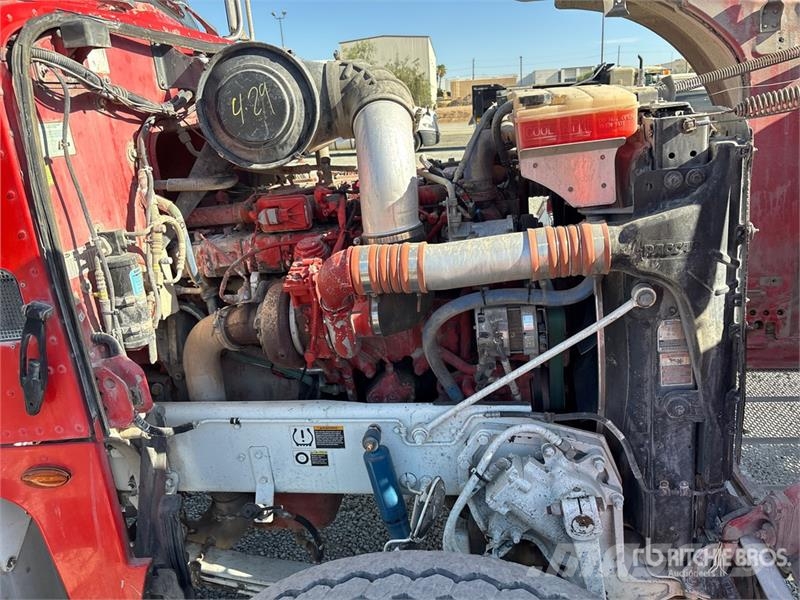 Peterbilt 365 8x4 Mixer Truck Camiones hormigonera