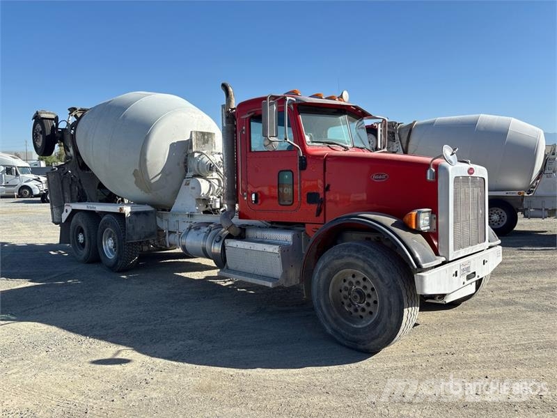 Peterbilt 365 8x4 Mixer Truck Camiones hormigonera