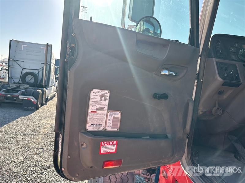 Peterbilt 365 8x4 Mixer Truck Camiones hormigonera