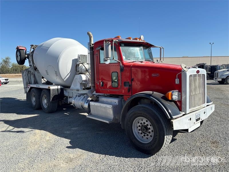 Peterbilt 365 8x4 Mixer Truck Camiones hormigonera