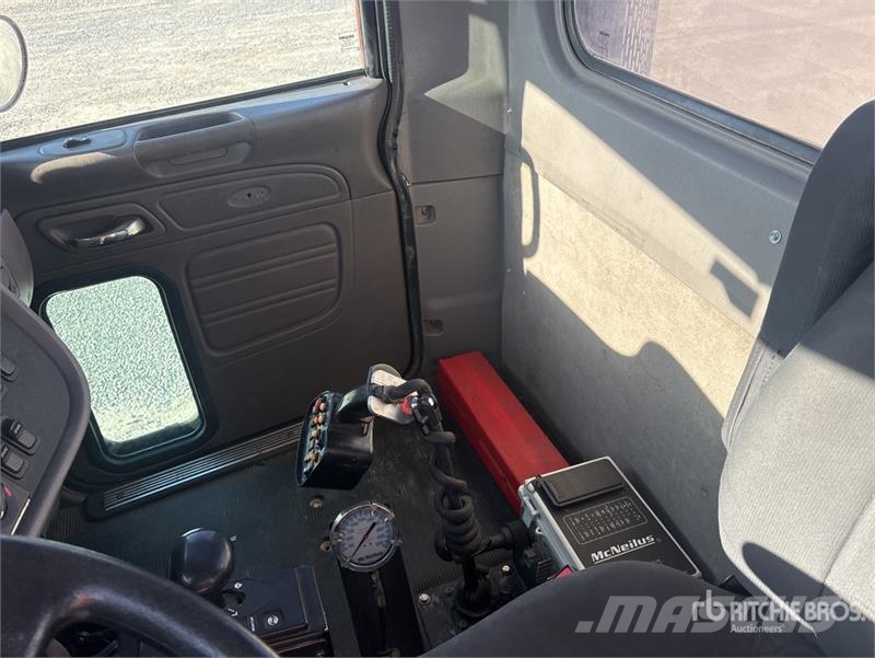 Peterbilt 365 8x4 Mixer Truck Betonmischer