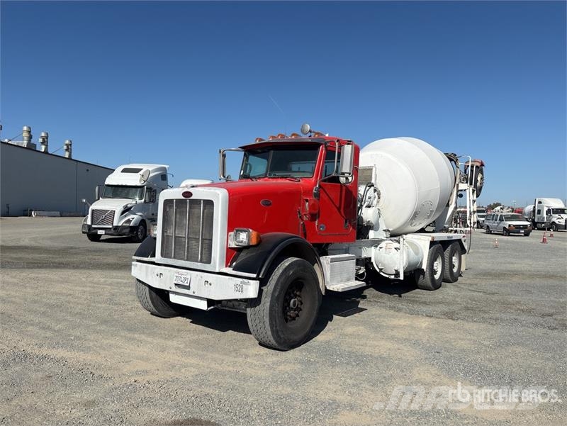 Peterbilt 365 8x4 Mixer Truck Camiones hormigonera