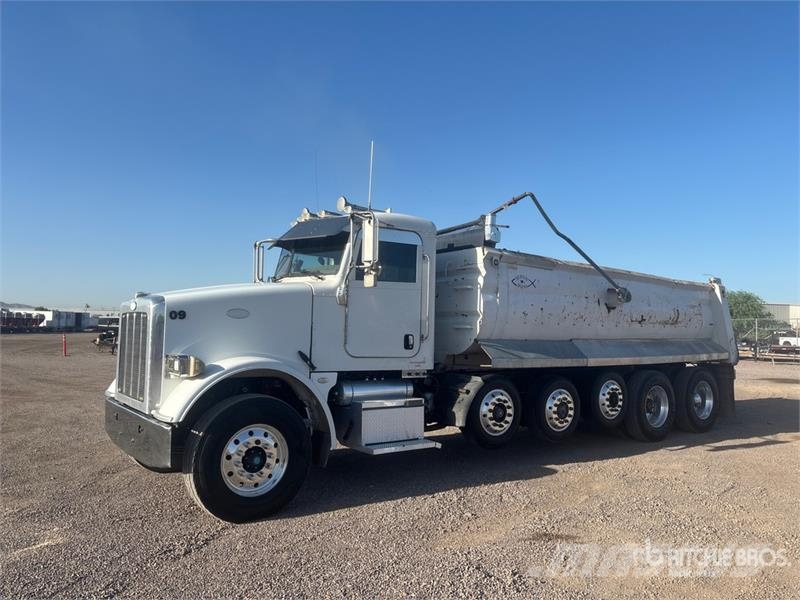 Peterbilt 365 Five Axle Dump Truck Kipper