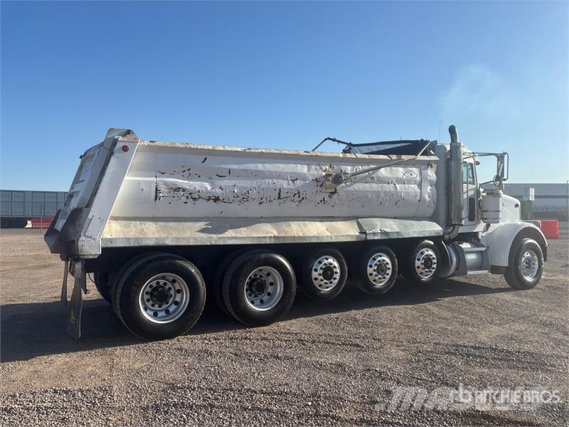 Peterbilt 365 Five Axle Dump Truck Kipper
