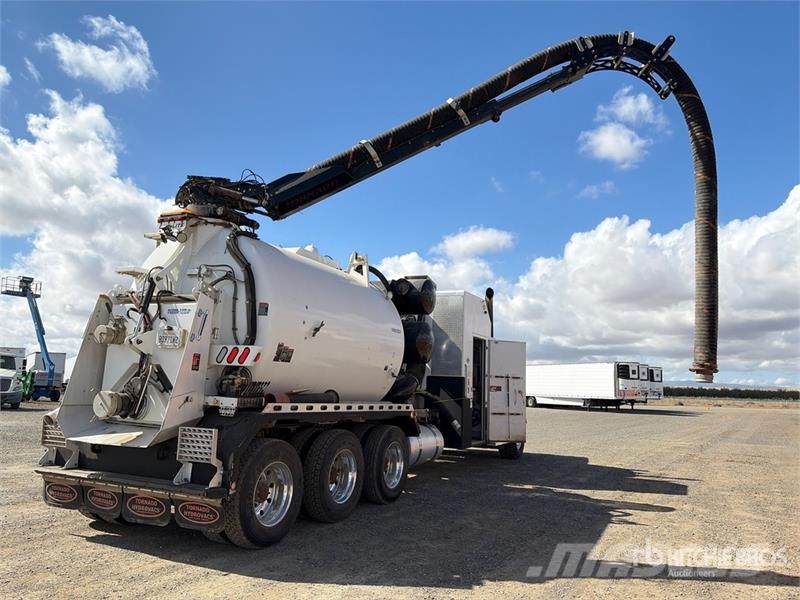 Peterbilt 367 Caminhões combinados / a vácuo