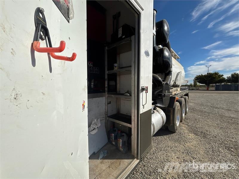 Peterbilt 367 Caminhões combinados / a vácuo