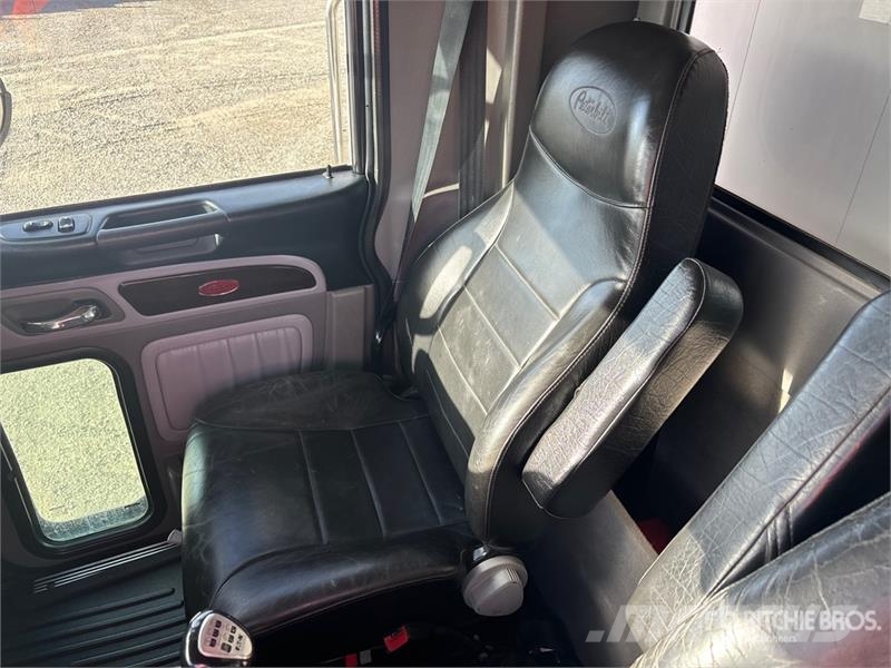 Peterbilt 367 Caminhões combinados / a vácuo