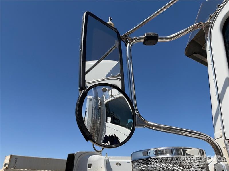 Peterbilt 367 Caminhões combinados / a vácuo