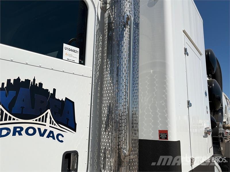 Peterbilt 367 Caminhões combinados / a vácuo