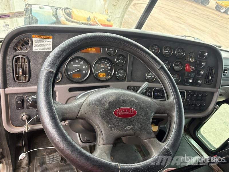 Peterbilt 367 Nyergesvontatók