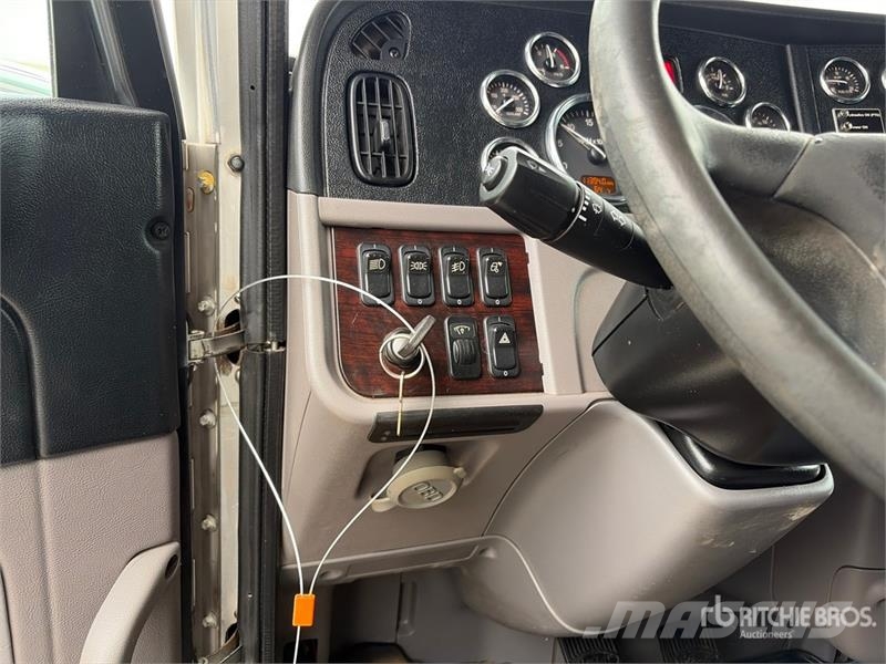 Peterbilt 367 Caminhões combinados / a vácuo