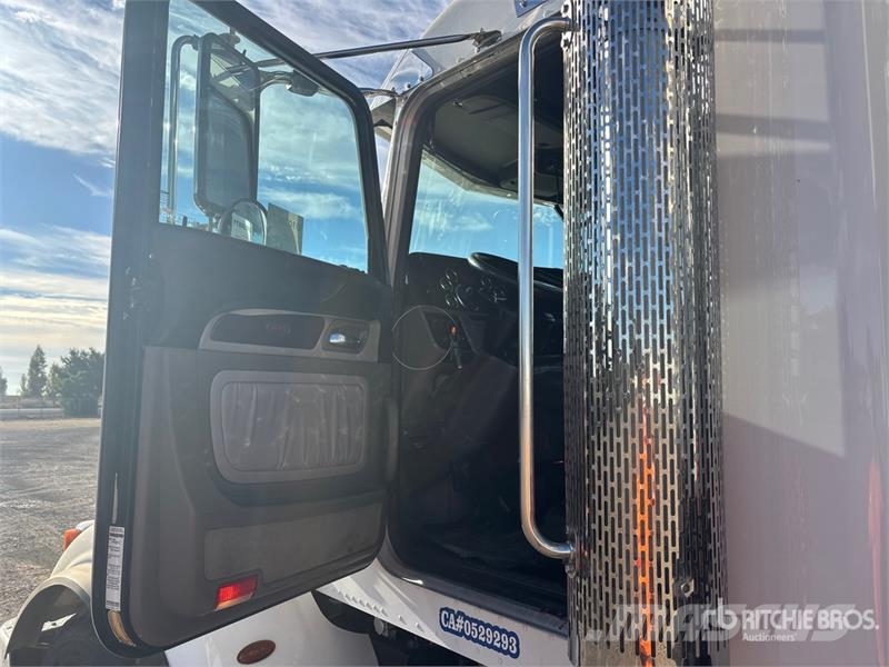 Peterbilt 367 Caminhões combinados / a vácuo