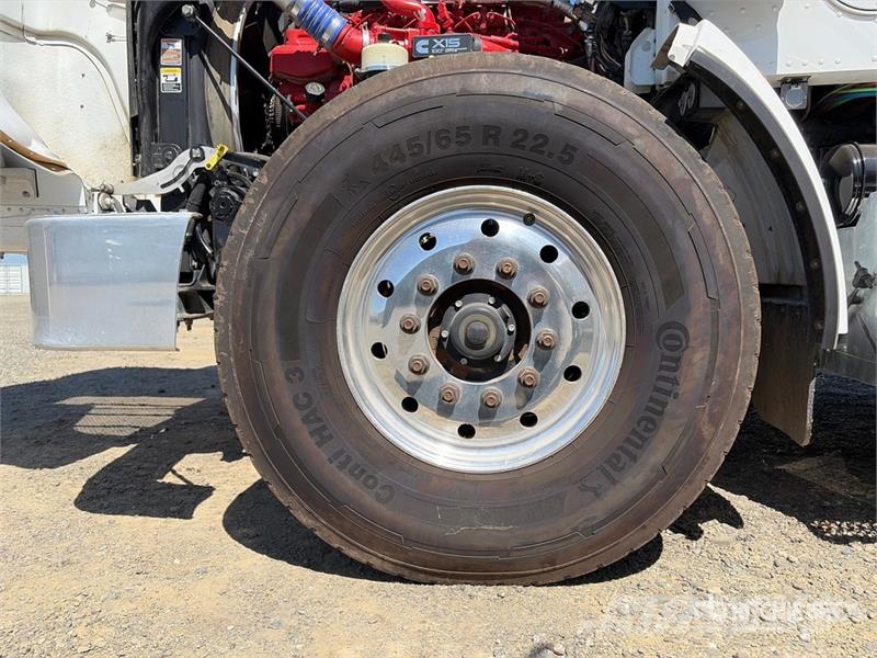 Peterbilt 367 Caminhões combinados / a vácuo