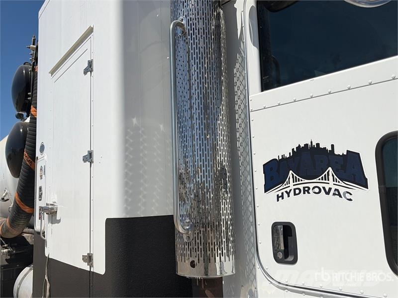 Peterbilt 367 Caminhões combinados / a vácuo