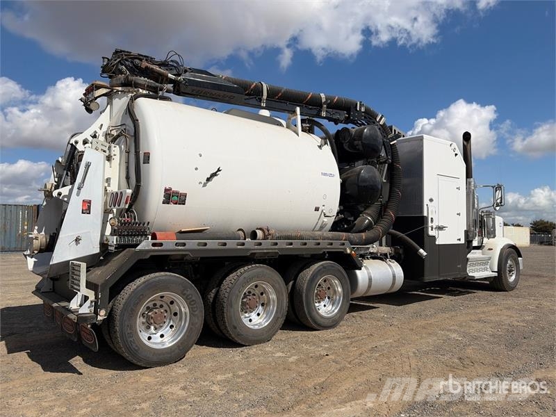 Peterbilt 367 Caminhões combinados / a vácuo