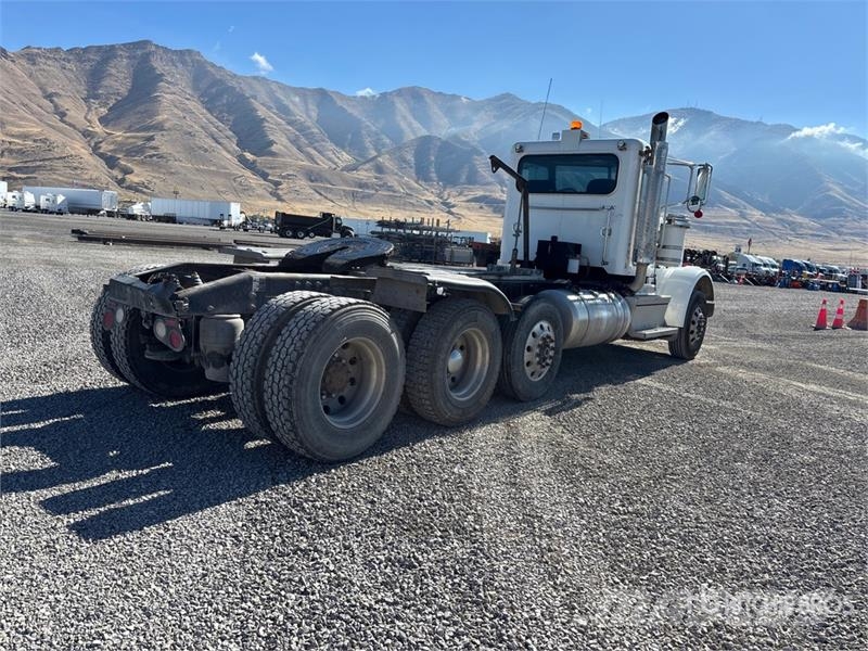 Peterbilt 367 Prime Movers