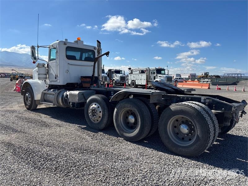 Peterbilt 367 Prime Movers