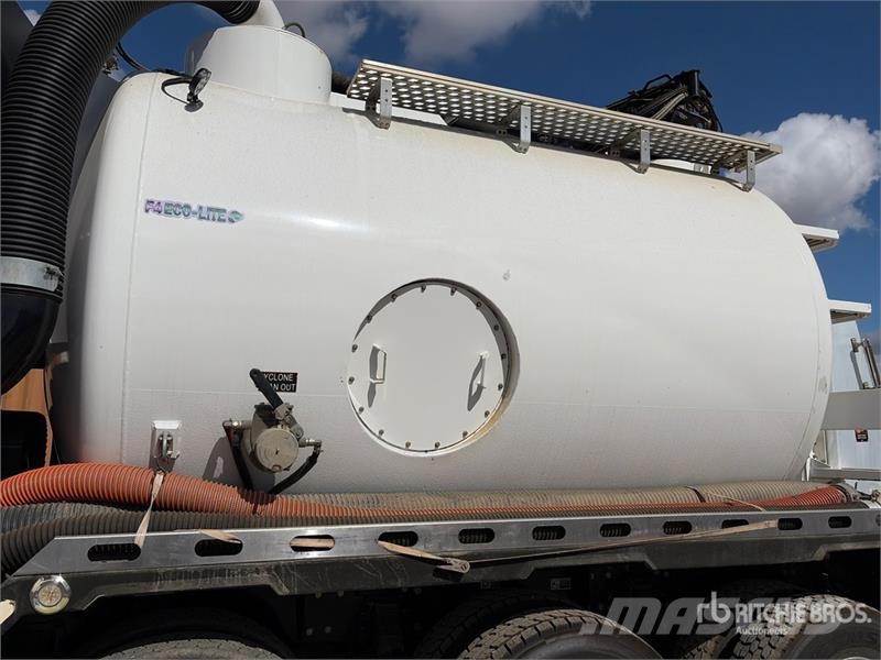 Peterbilt 367 Caminhões combinados / a vácuo