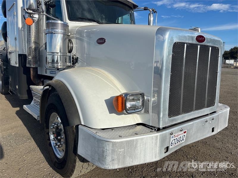 Peterbilt 367 Caminhões combinados / a vácuo