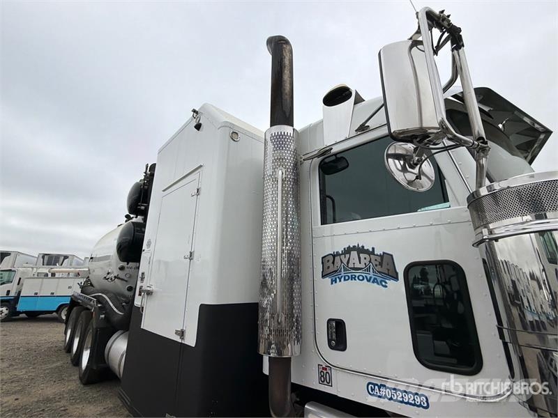 Peterbilt 367 Caminhões combinados / a vácuo