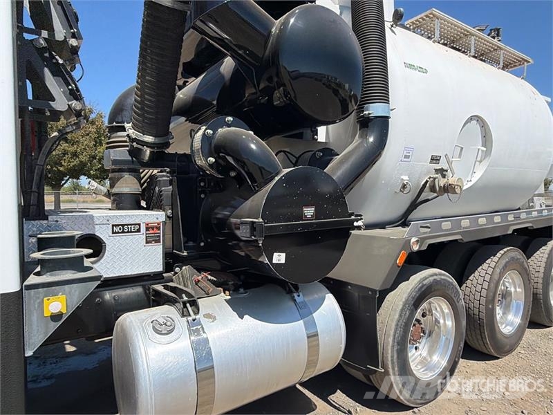 Peterbilt 367 Caminhões combinados / a vácuo