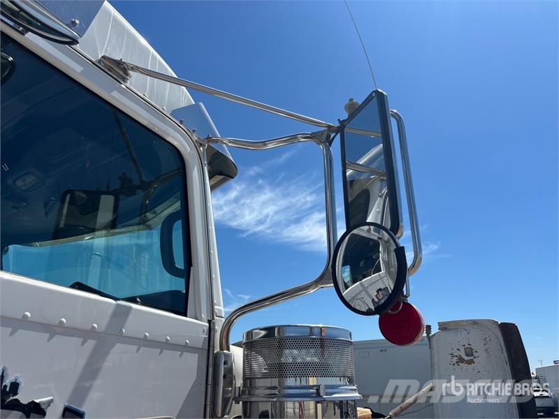 Peterbilt 367 Caminhões combinados / a vácuo