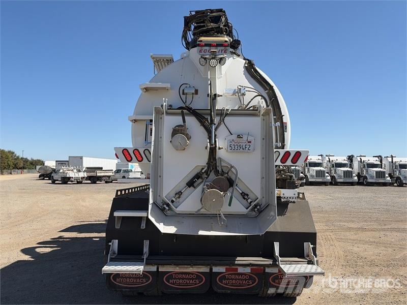 Peterbilt 367 Caminhões combinados / a vácuo