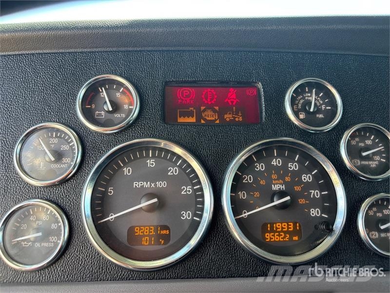 Peterbilt 367 Caminhões combinados / a vácuo