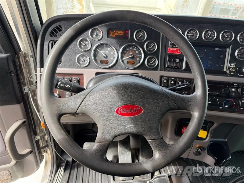 Peterbilt 367 Caminhões combinados / a vácuo