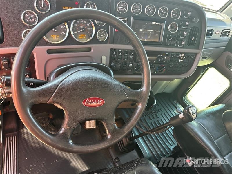 Peterbilt 367 Caminhões combinados / a vácuo