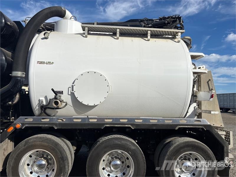 Peterbilt 367 Caminhões combinados / a vácuo