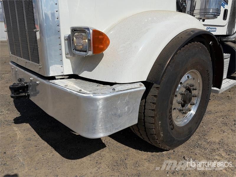 Peterbilt 367 Caminhões combinados / a vácuo