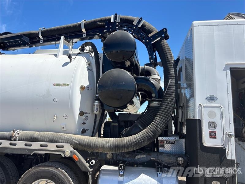 Peterbilt 367 Caminhões combinados / a vácuo
