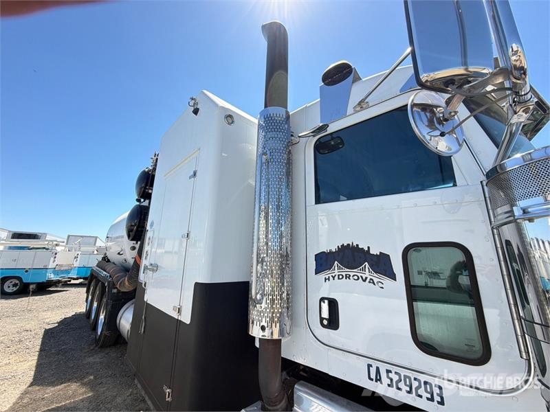 Peterbilt 367 Caminhões combinados / a vácuo