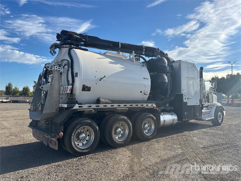 Peterbilt 367 Caminhões combinados / a vácuo