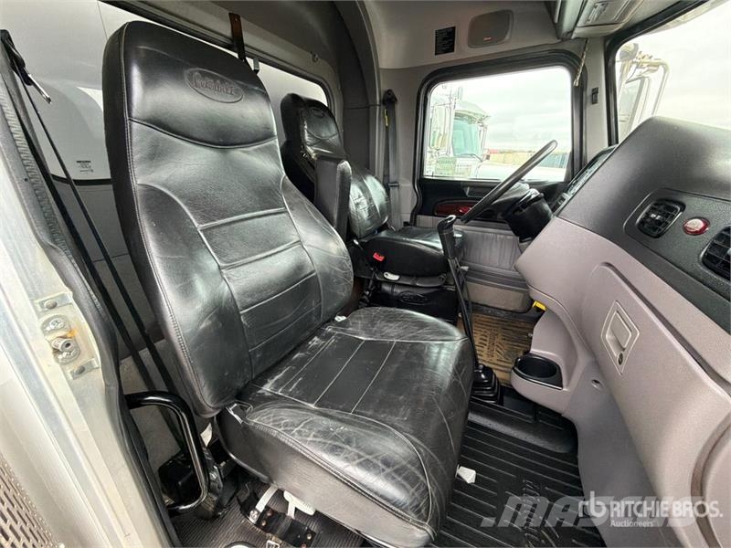 Peterbilt 367 Caminhões combinados / a vácuo
