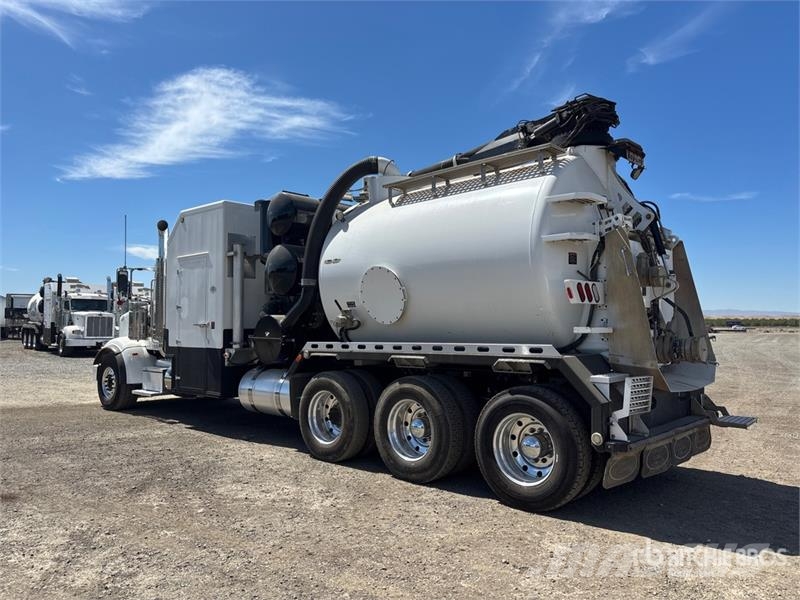 Peterbilt 367 Caminhões combinados / a vácuo