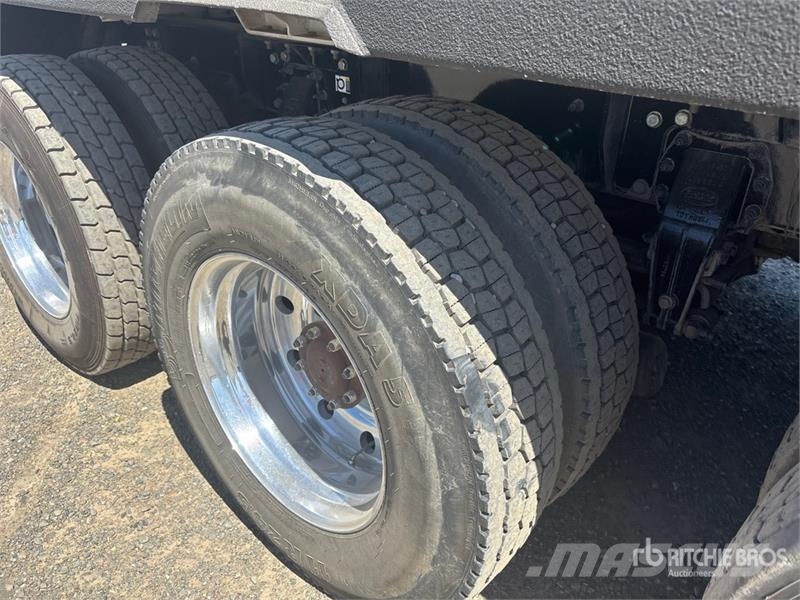Peterbilt 367 Caminhões combinados / a vácuo