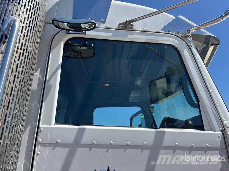 Peterbilt 367 Caminhões combinados / a vácuo