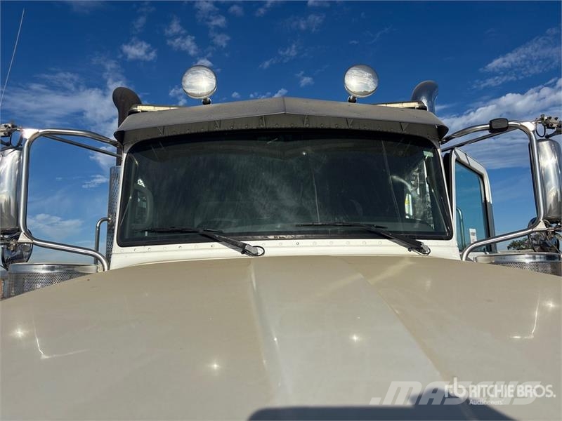 Peterbilt 367 Caminhões combinados / a vácuo