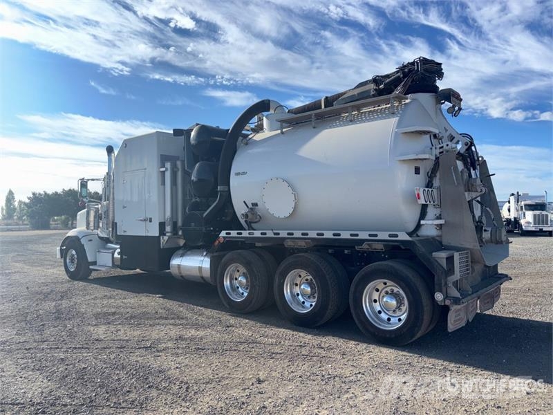 Peterbilt 367 Caminhões combinados / a vácuo