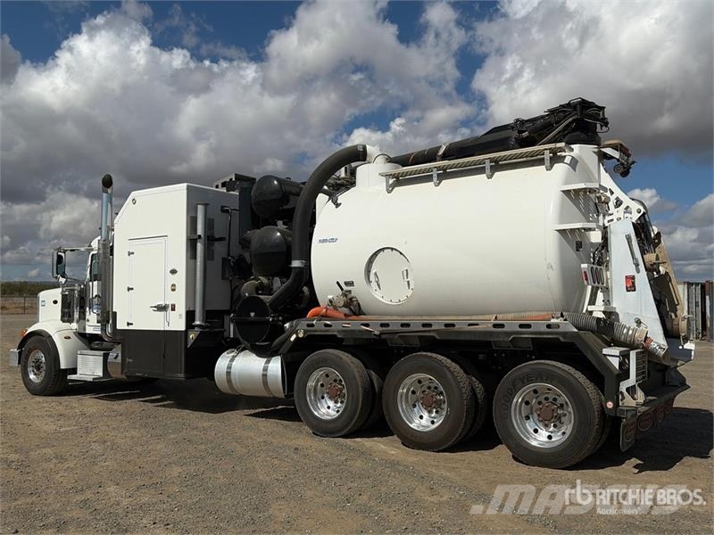 Peterbilt 367 Caminhões combinados / a vácuo