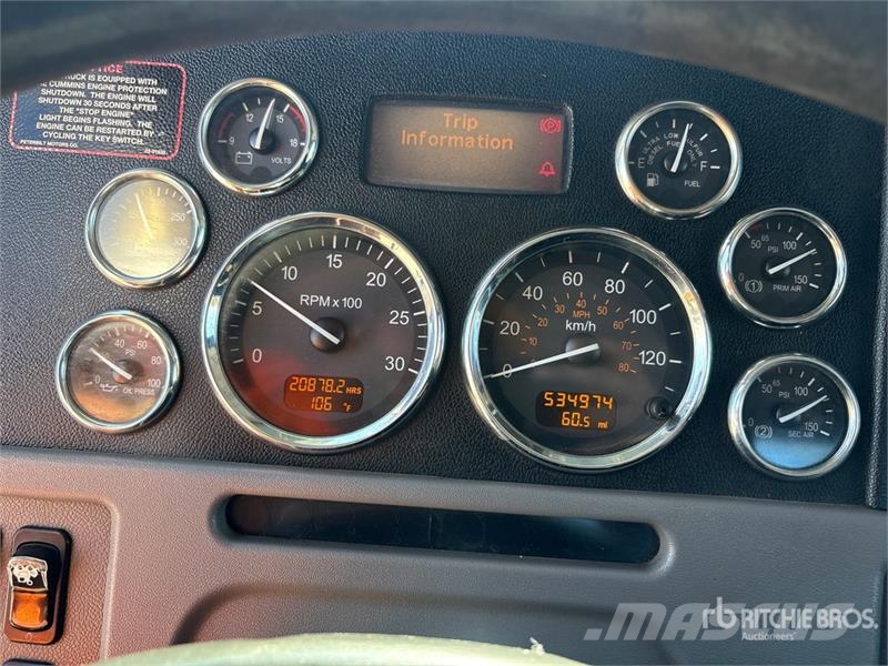Peterbilt 367 组合/真空油槽车