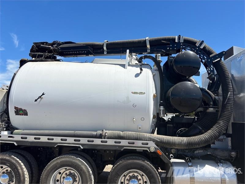 Peterbilt 367 Caminhões combinados / a vácuo