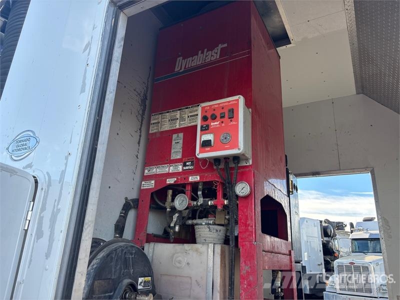 Peterbilt 367 Caminhões combinados / a vácuo