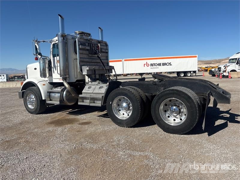 Peterbilt 367 Тягачі