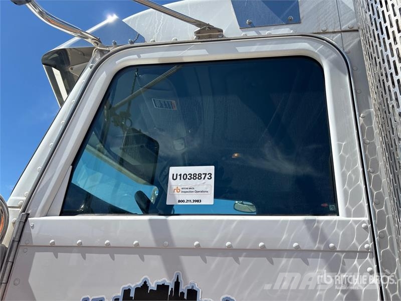 Peterbilt 367 Caminhões combinados / a vácuo