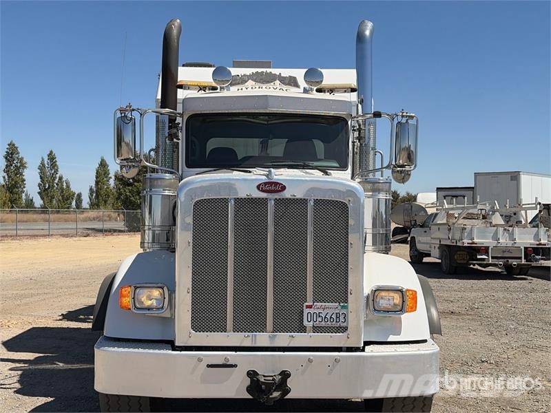 Peterbilt 367 Caminhões combinados / a vácuo